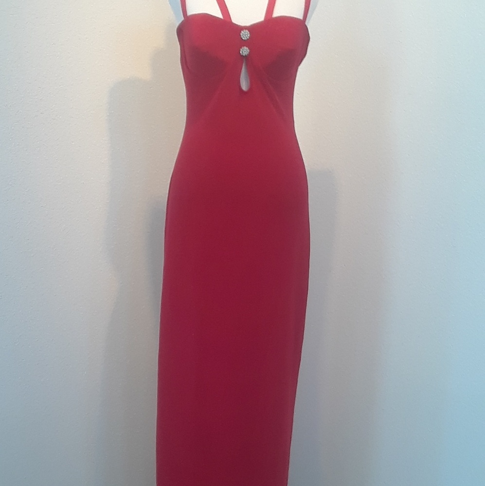 Roberta "THE" Red Dress